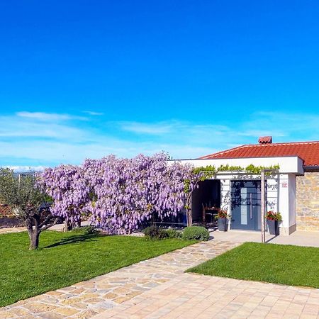 Casa Miranda - Family Comfort In A Quiet Area, Near The Sea, With Bbq And Free Parking Zgornje Skofije Eksteriør bilde