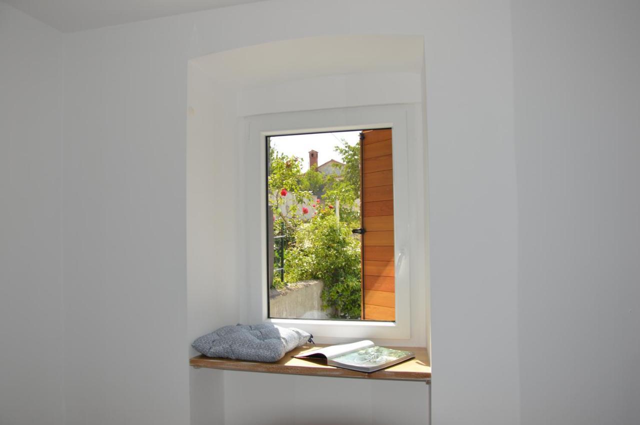 Casa Miranda - Family Comfort In A Quiet Area, Near The Sea, With Bbq And Free Parking Zgornje Skofije Eksteriør bilde