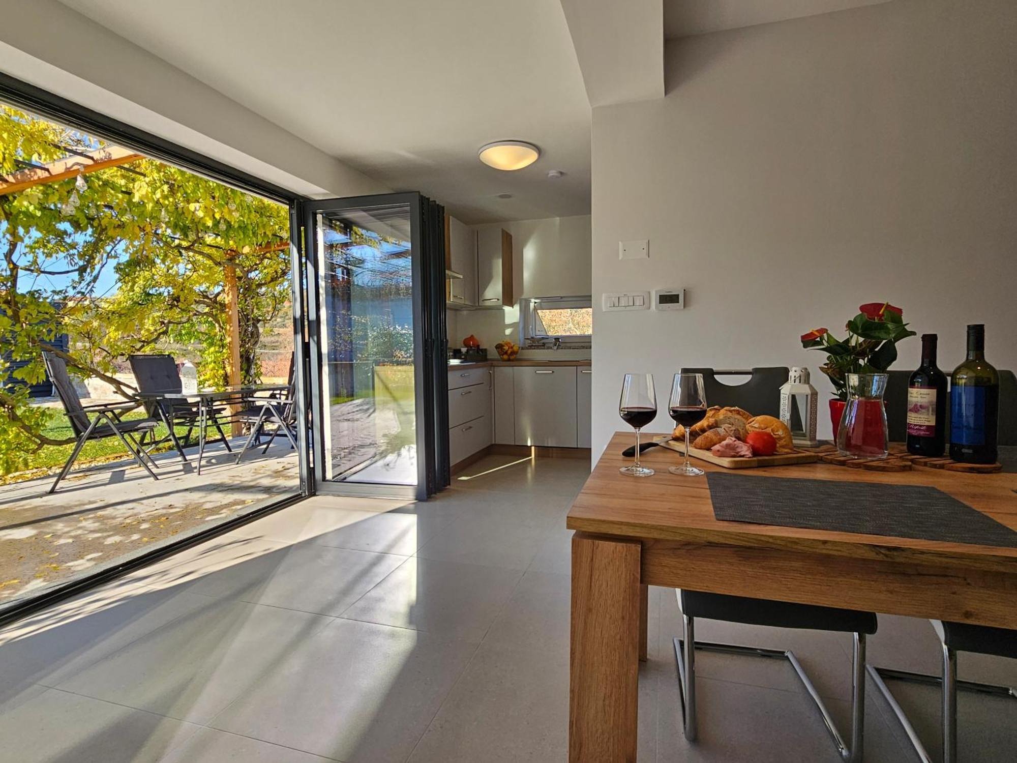Casa Miranda - Family Comfort In A Quiet Area, Near The Sea, With Bbq And Free Parking Zgornje Skofije Eksteriør bilde